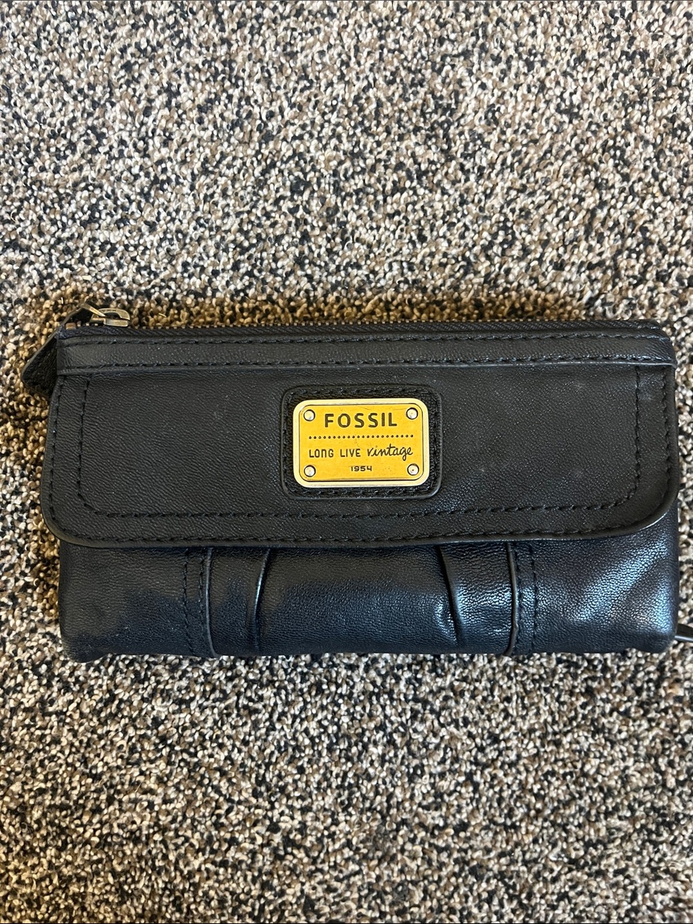Fossil Black Leather Clutch Wallet with Gold Plaque
